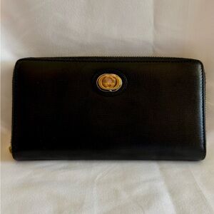 Gucci Vintage Black Leather GG Logo Zip Around Wallet